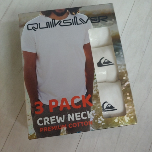 QUIKSILVER NEW 3-pack Premium Cotton Crewneck T-shirts - Picture 4 of 13